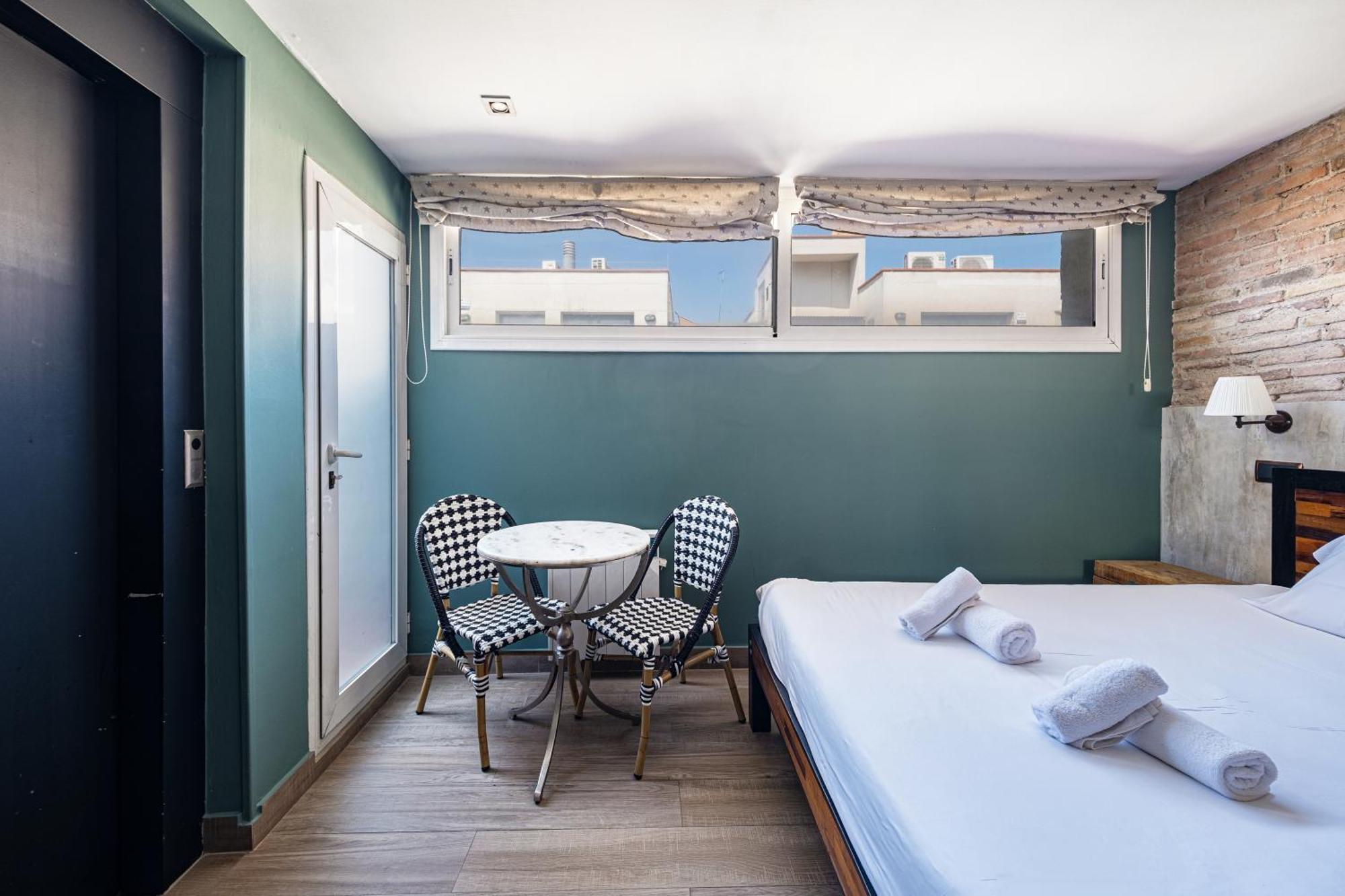 Ainb Born-Dames Apartments Барселона Екстериор снимка
